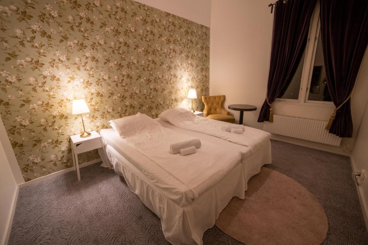 Hostel Fyristorg ウプサラ エクステリア 写真