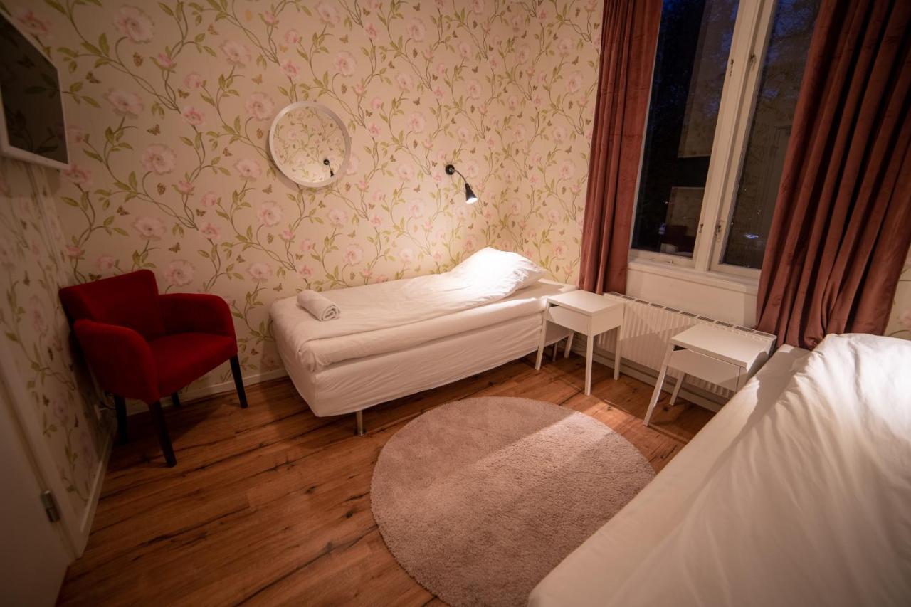 Hostel Fyristorg ウプサラ エクステリア 写真