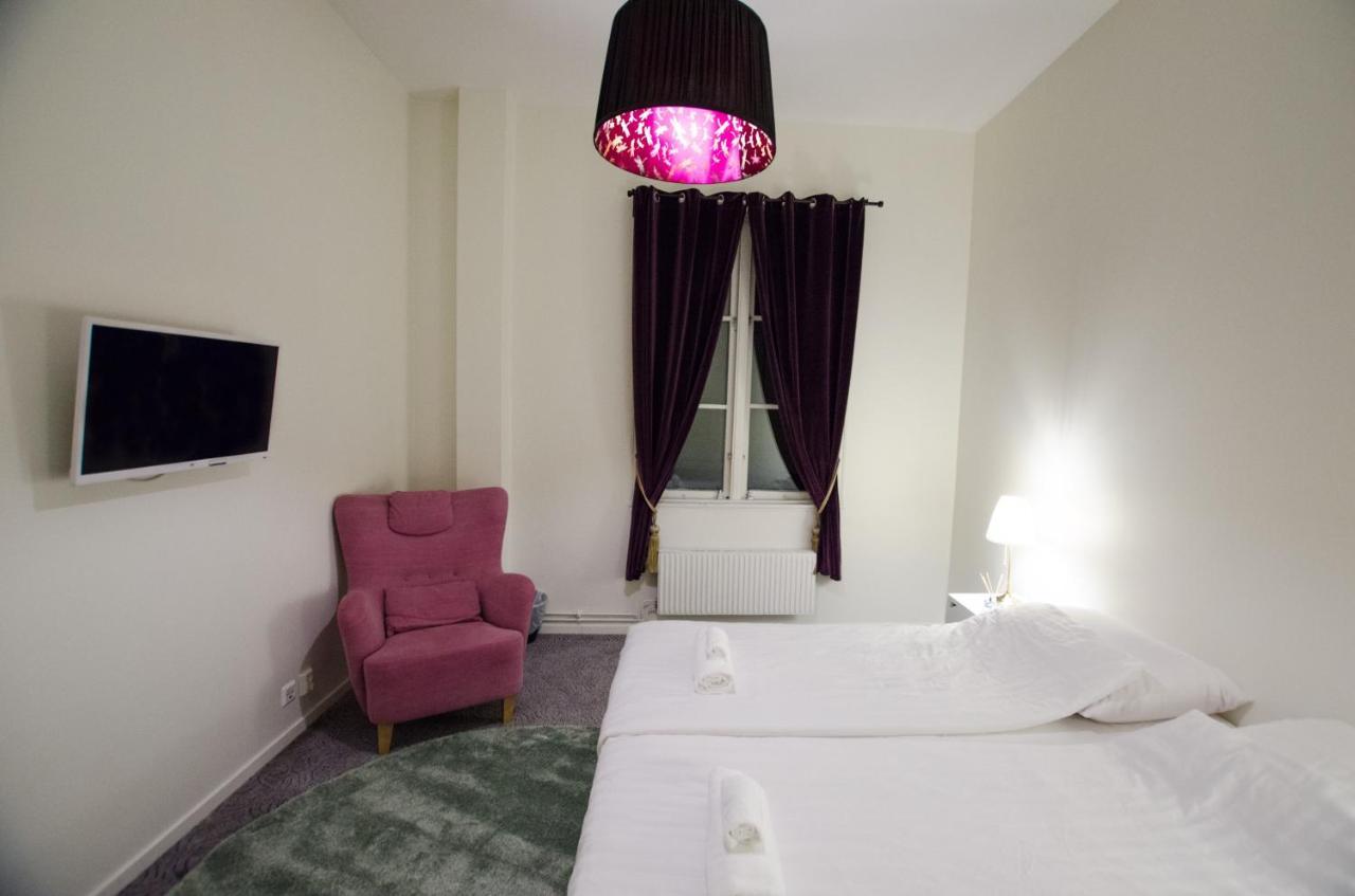 Hostel Fyristorg ウプサラ エクステリア 写真