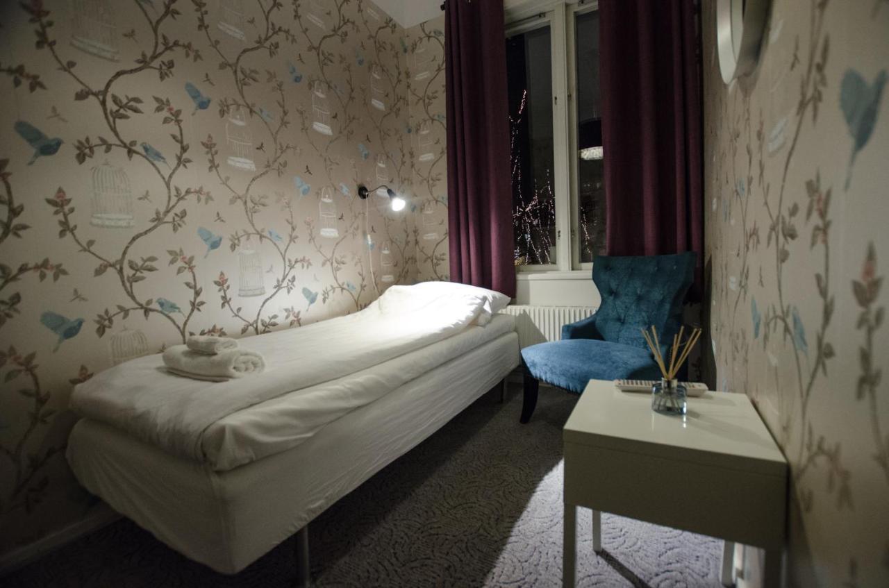 Hostel Fyristorg ウプサラ エクステリア 写真
