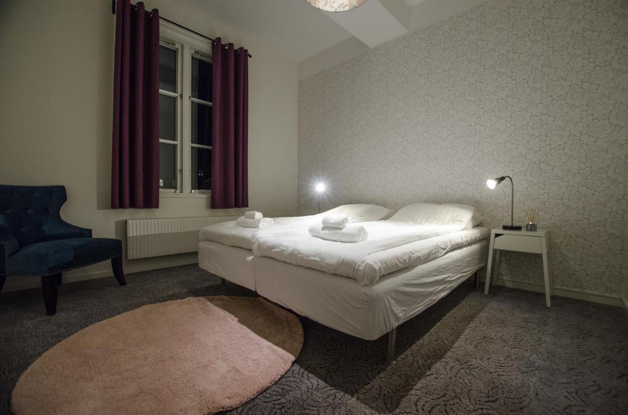 Hostel Fyristorg ウプサラ エクステリア 写真