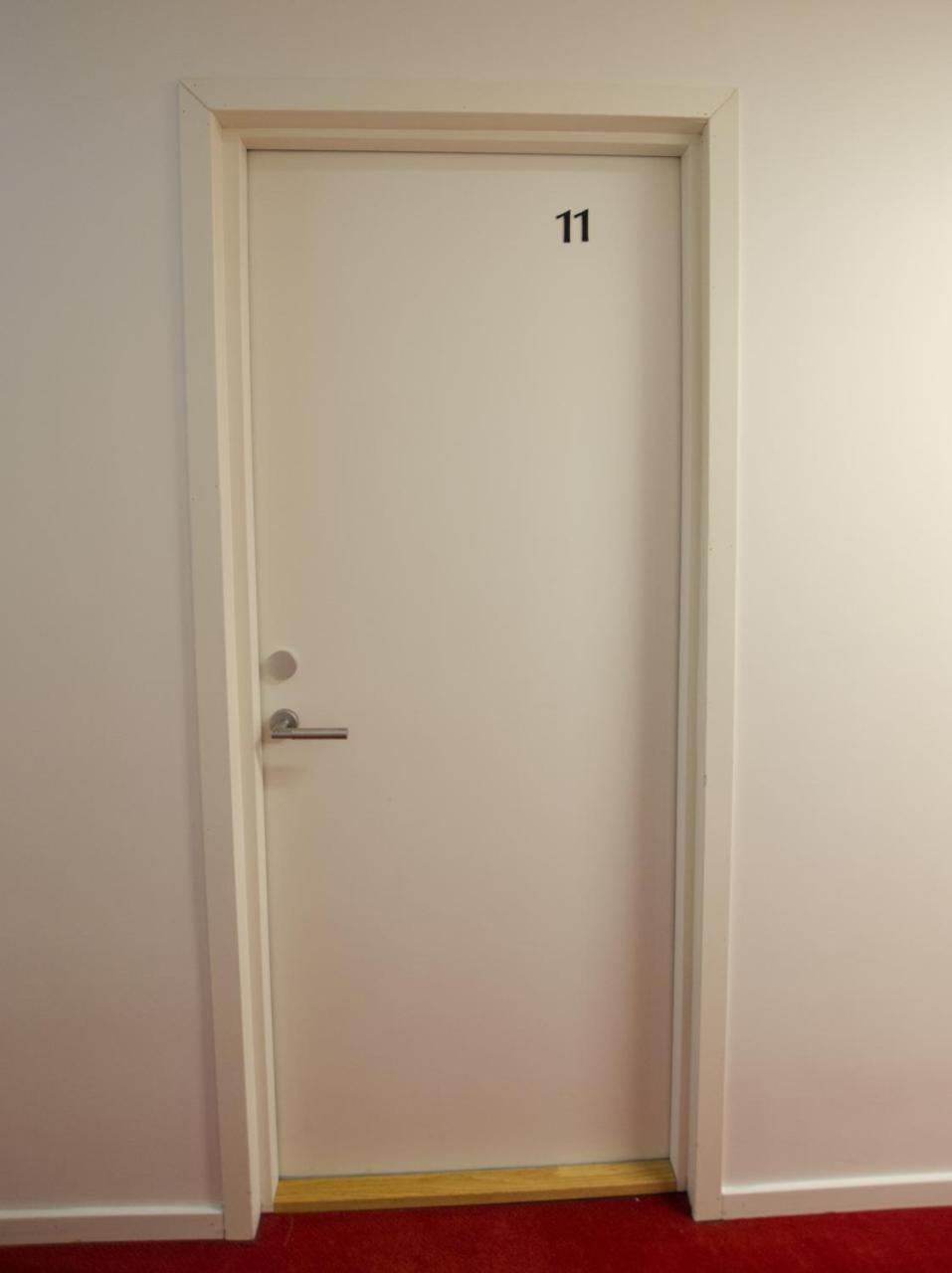 Hostel Fyristorg ウプサラ エクステリア 写真